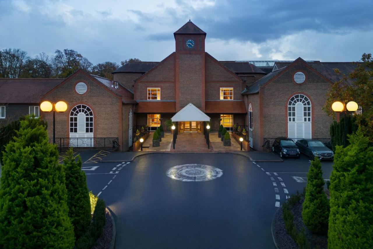 Delta Hotels By Marriott Tudor Park Country Club Maidstone Esterno foto