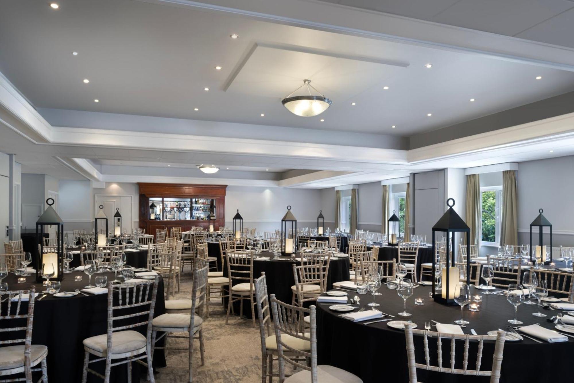 Delta Hotels By Marriott Tudor Park Country Club Maidstone Esterno foto