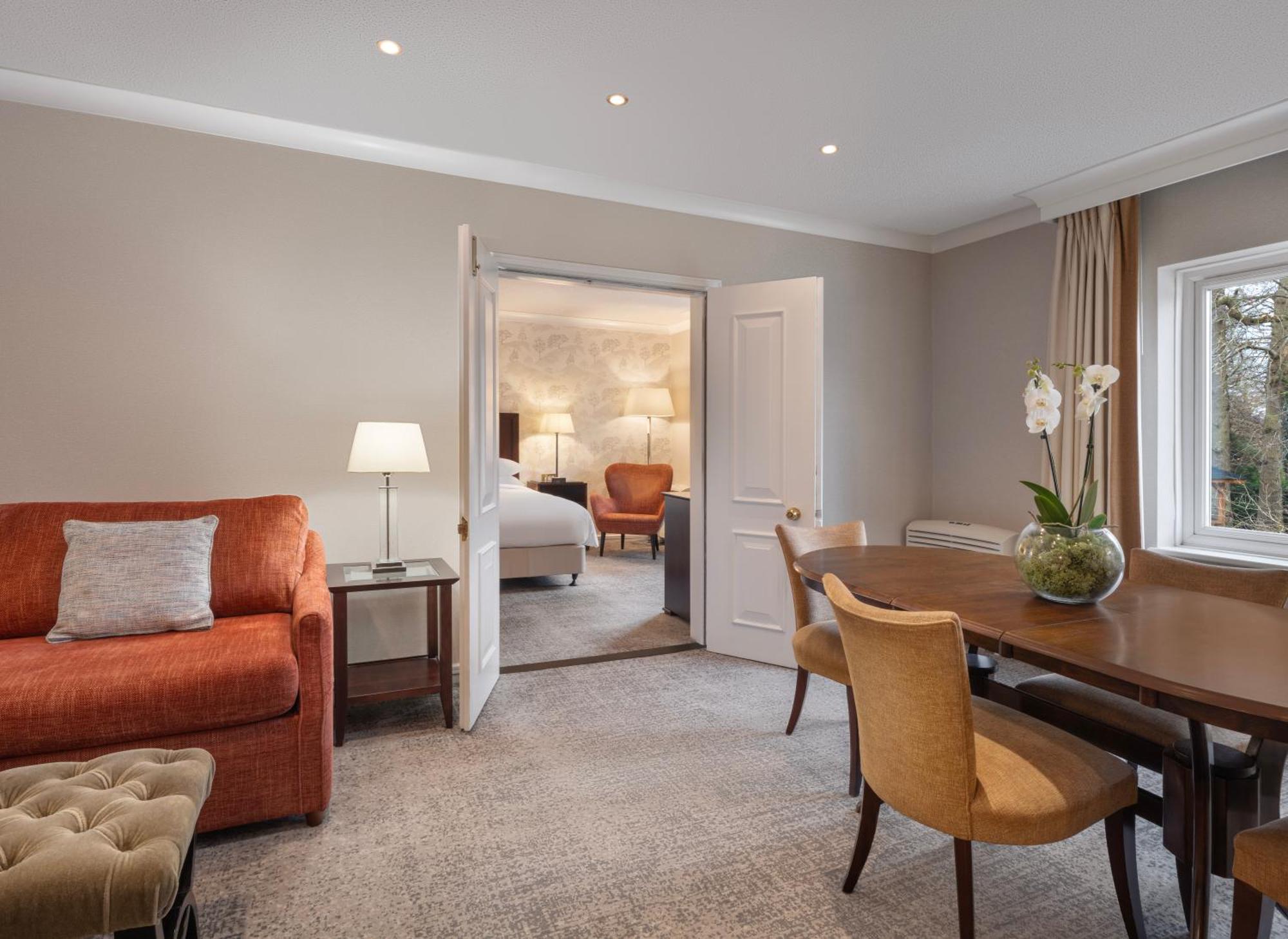 Delta Hotels By Marriott Tudor Park Country Club Maidstone Esterno foto